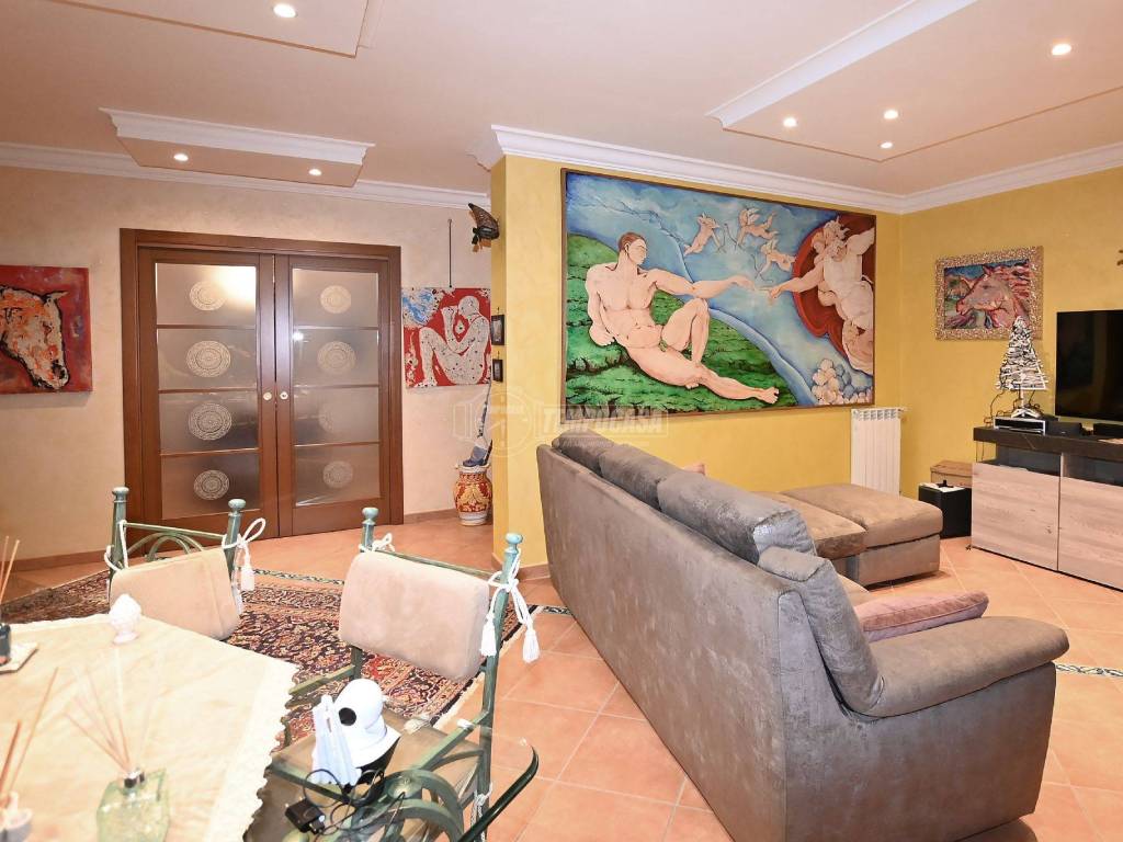 Appartamento a Lusciano in Via don Francesco Corrado 3 - Foto 4