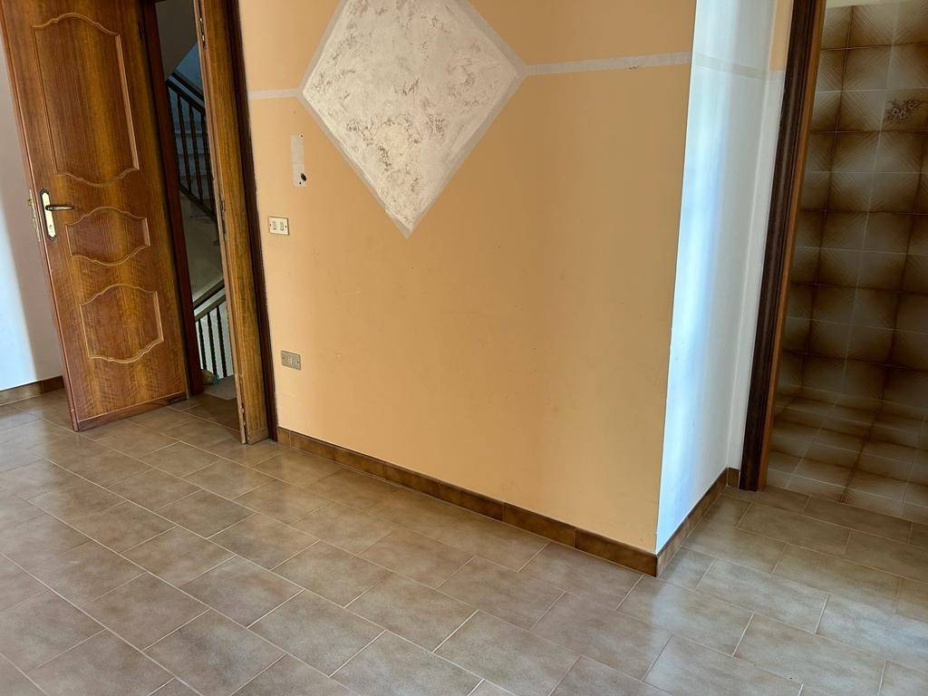 Appartamento a Manduria in Via Silvio Spaventa - Foto 5