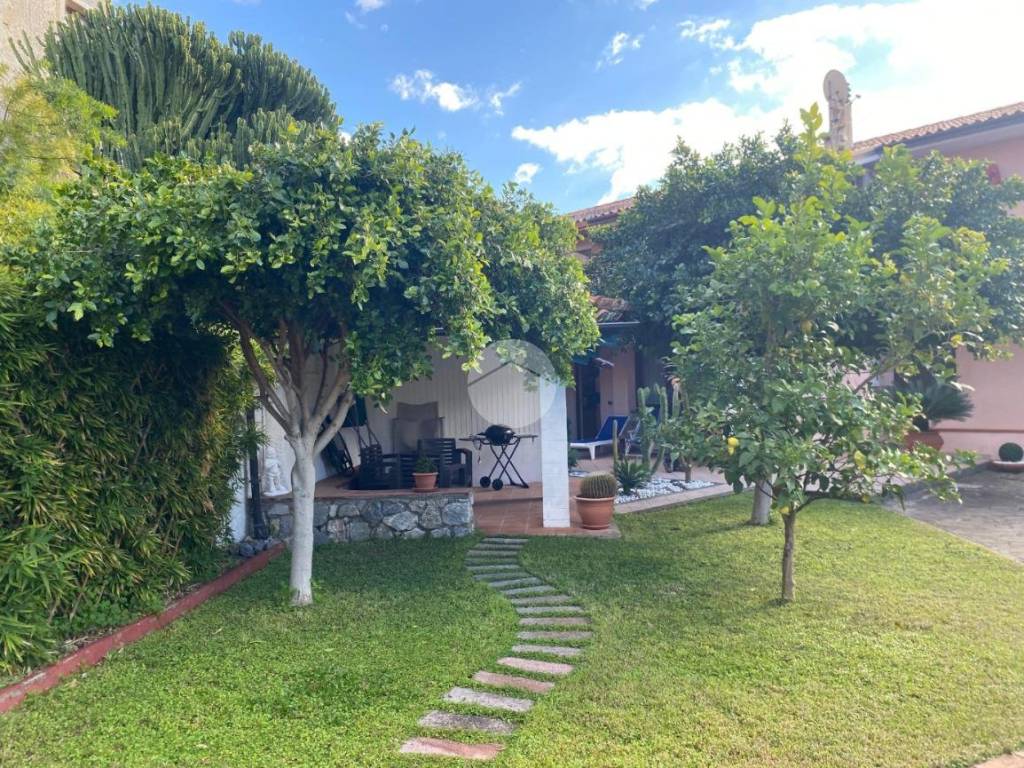 Casa indipendente a Scalea in VIA ORESTE DITO - Foto 5