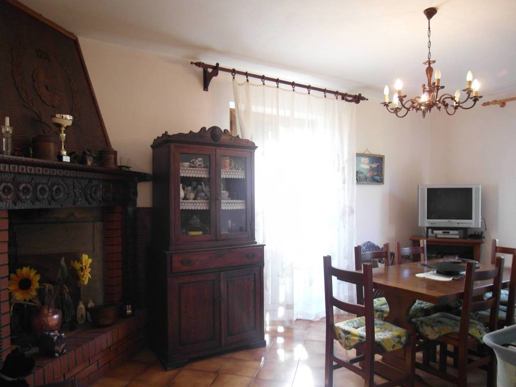 Villa a Caprese michelangelo in Strada Provinciale Caprese Chiusi - Foto 4