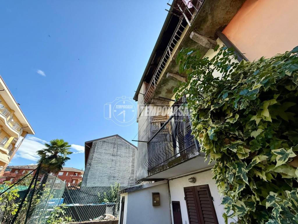 Casa indipendente a Verbania in Via Antonio Rosmini, 28 - Foto 4