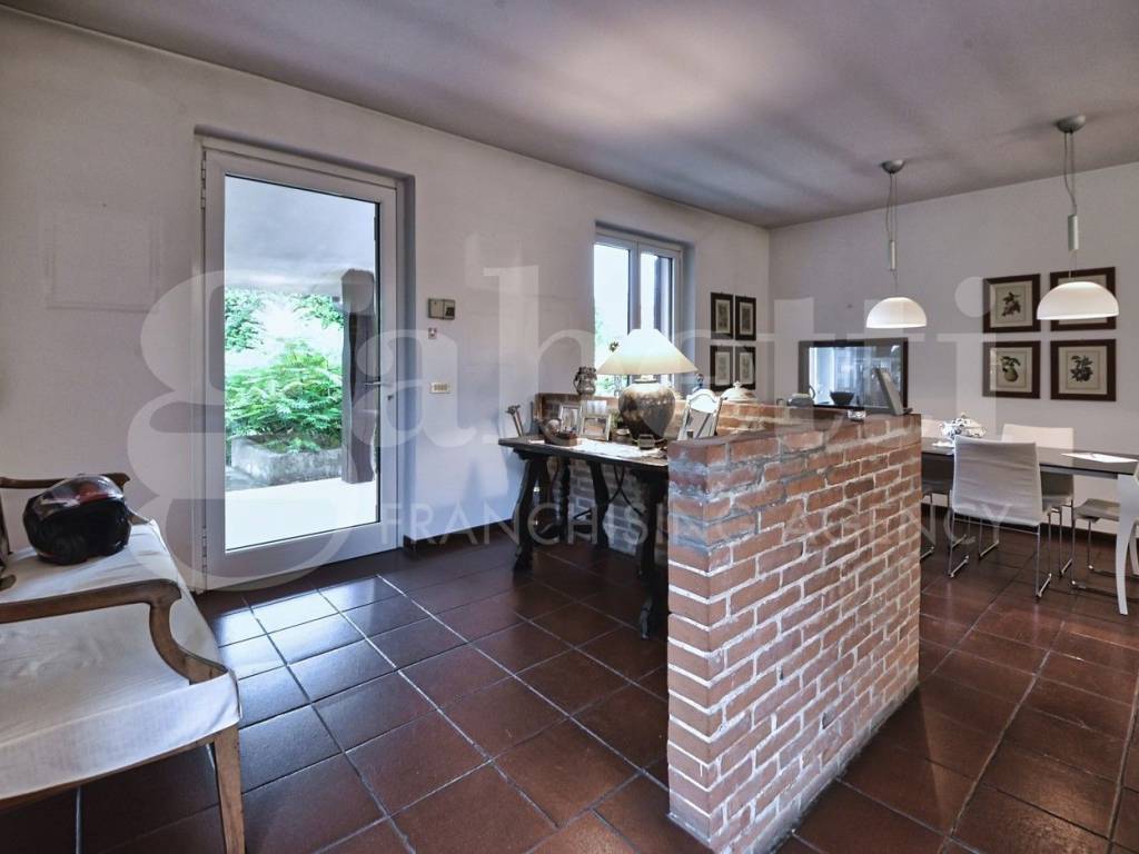 Villa a Casatenovo in VIA CARMINATI DE BRAMBILLA, 37 - Foto 2