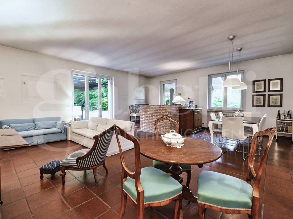 Villa a Casatenovo in VIA CARMINATI DE BRAMBILLA, 37 - Foto 4
