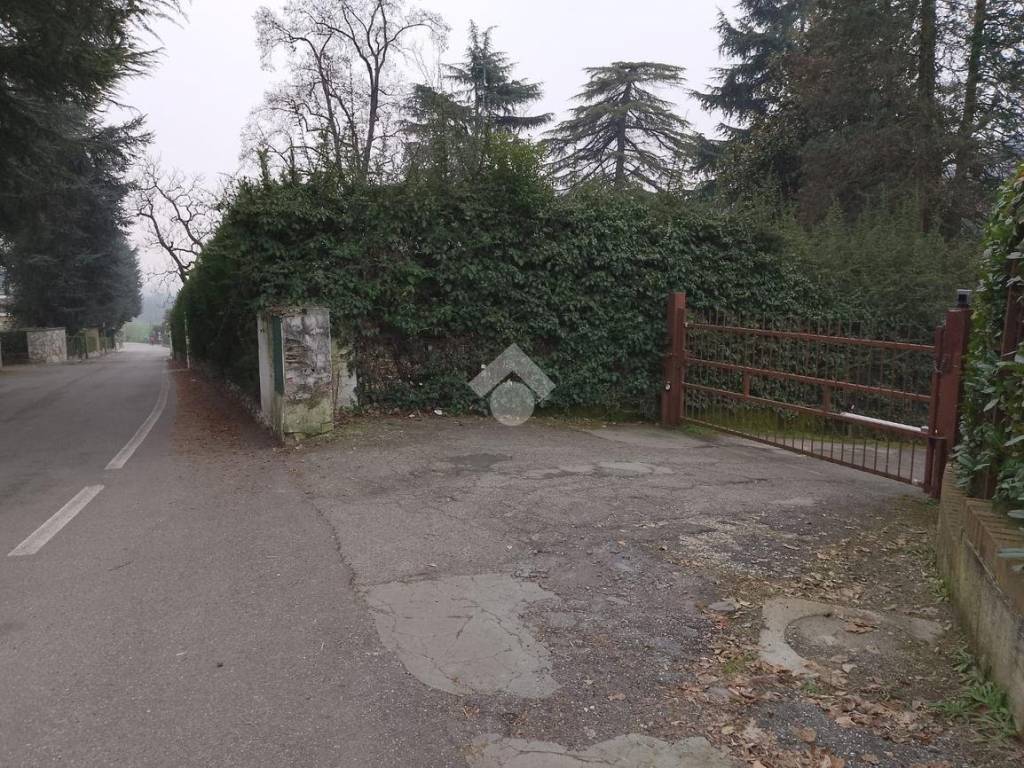 Box / garage a Pino torinese in Via Rio Vallero, 1 - Foto 3