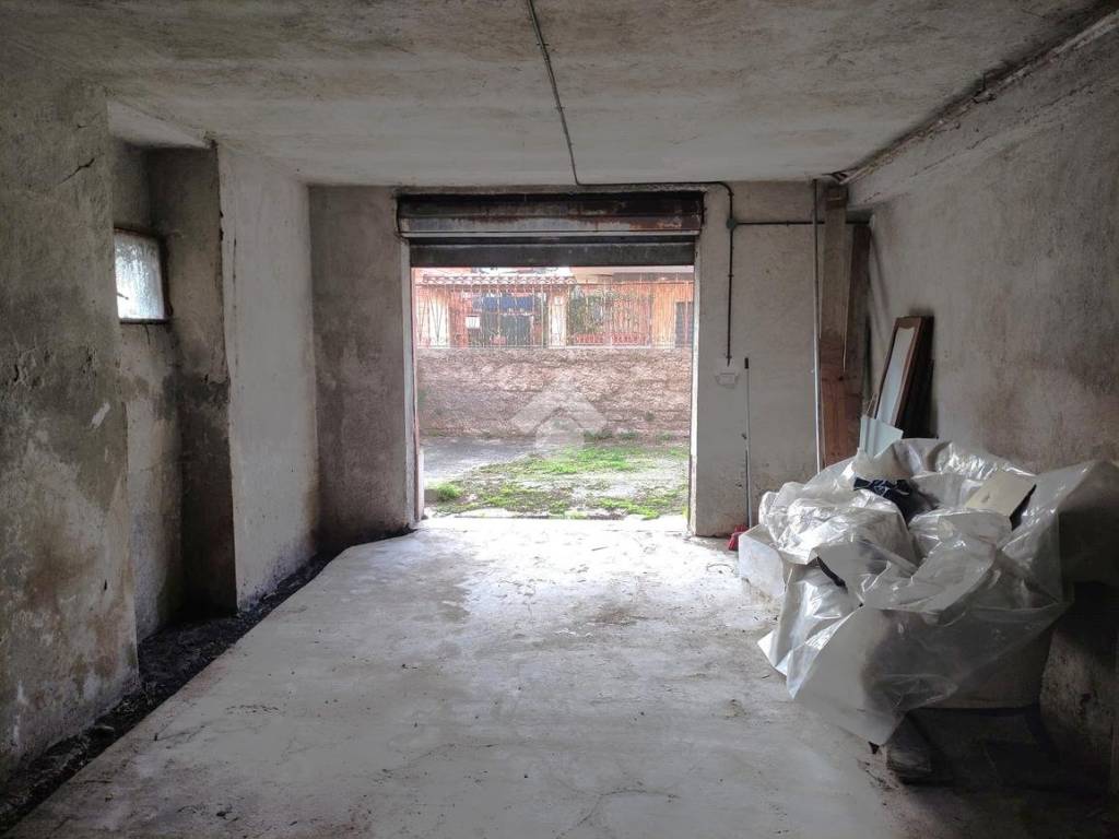 Immobile a Roma in Via Benigno Crespi, 32 - Foto 3