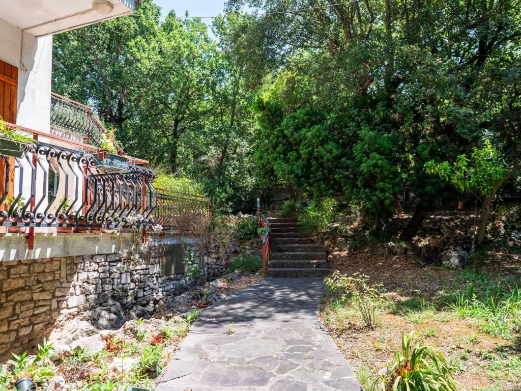 Appartamento a Formia in Via delle Ginestre - Foto 2