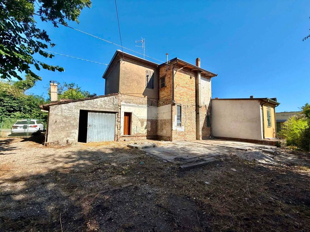 Casa indipendente a Argenta in Via Madonna del Bosco, 23 - Foto 4