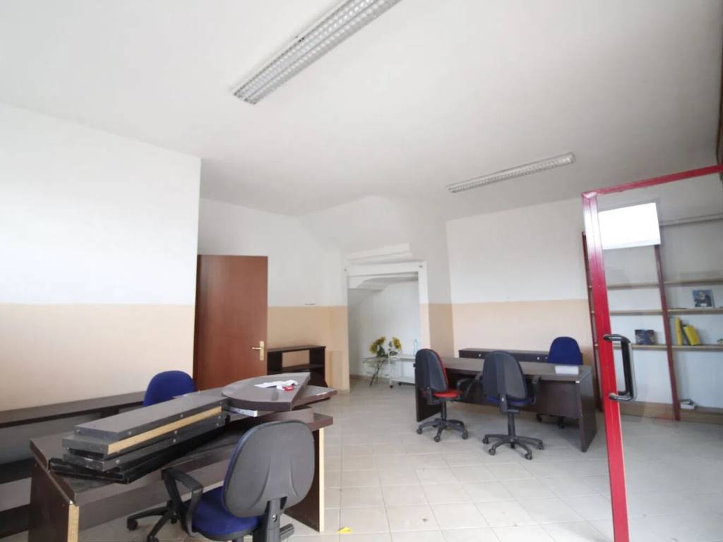 Immobile a Assemini in Via Trieste, 36 - Foto 3