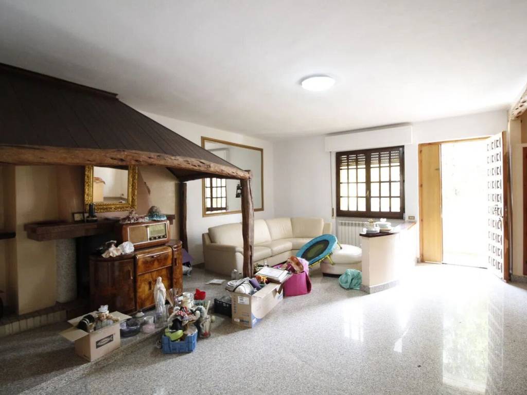 Villa a Cagliari in Via Paolo Placido, 24 - Foto 4