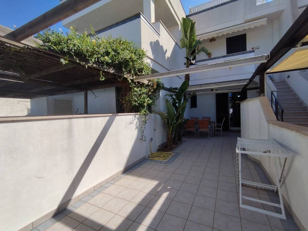 Villa a Ugento in Via Francesco Caracciolo , 28 - Foto 3