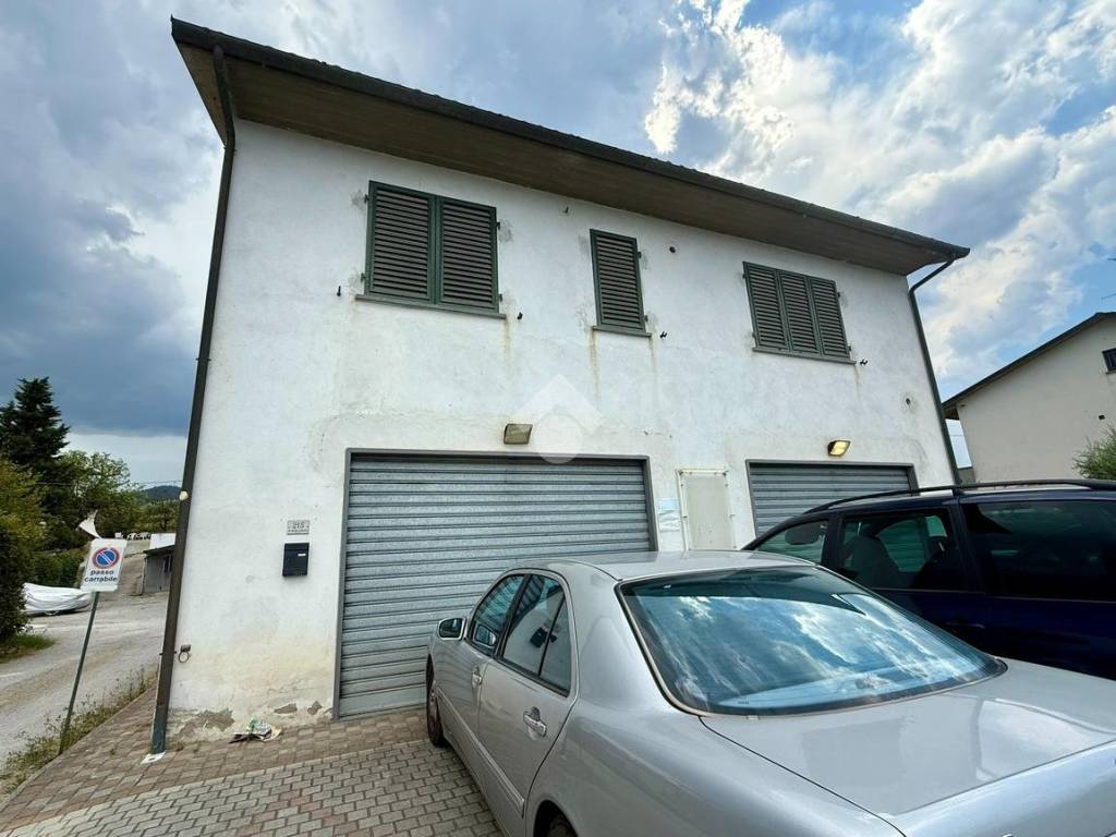 Appartamento a Quarrata in Via Vecchia Fiorentina Primo Tronco, 215 - Foto 2