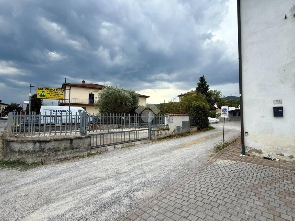 Appartamento a Quarrata in Via Vecchia Fiorentina Primo Tronco, 215 - Foto 4