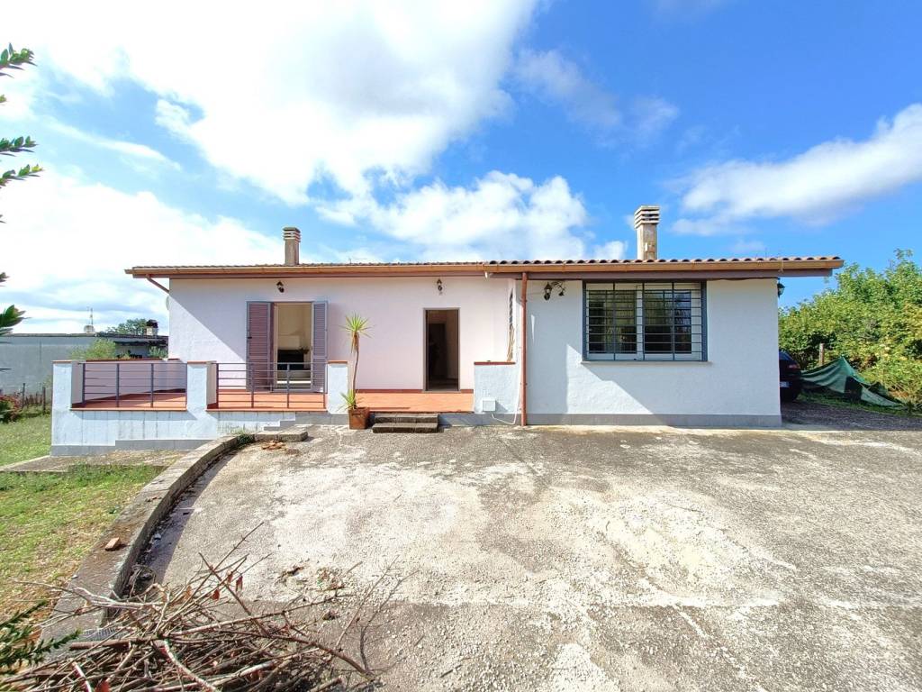 Villa a Aprilia in Via Platani, 4 - Foto 3