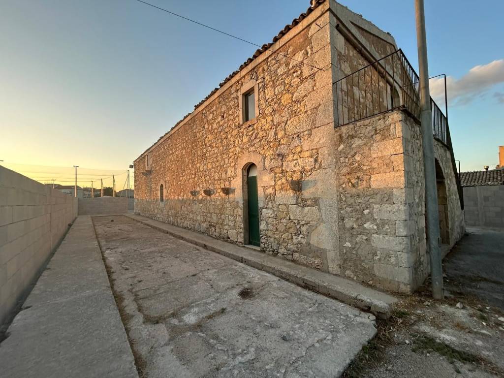 Rustico / casale a Ragusa in Via Pier Paolo Pasolini, 18 - Foto 3