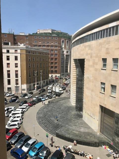 Appartamento a Napoli in Piazza Giacomo Matteotti - Foto 3