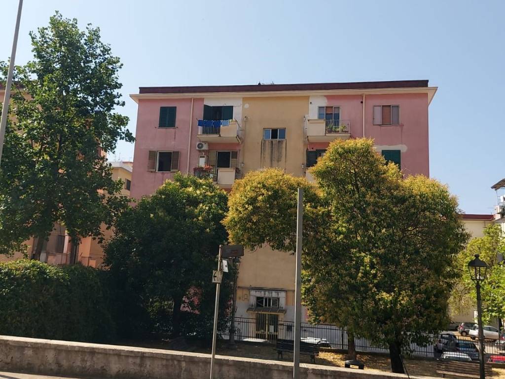 Appartamento a Salerno in Piazza Ippolito di Pastina - Foto 2