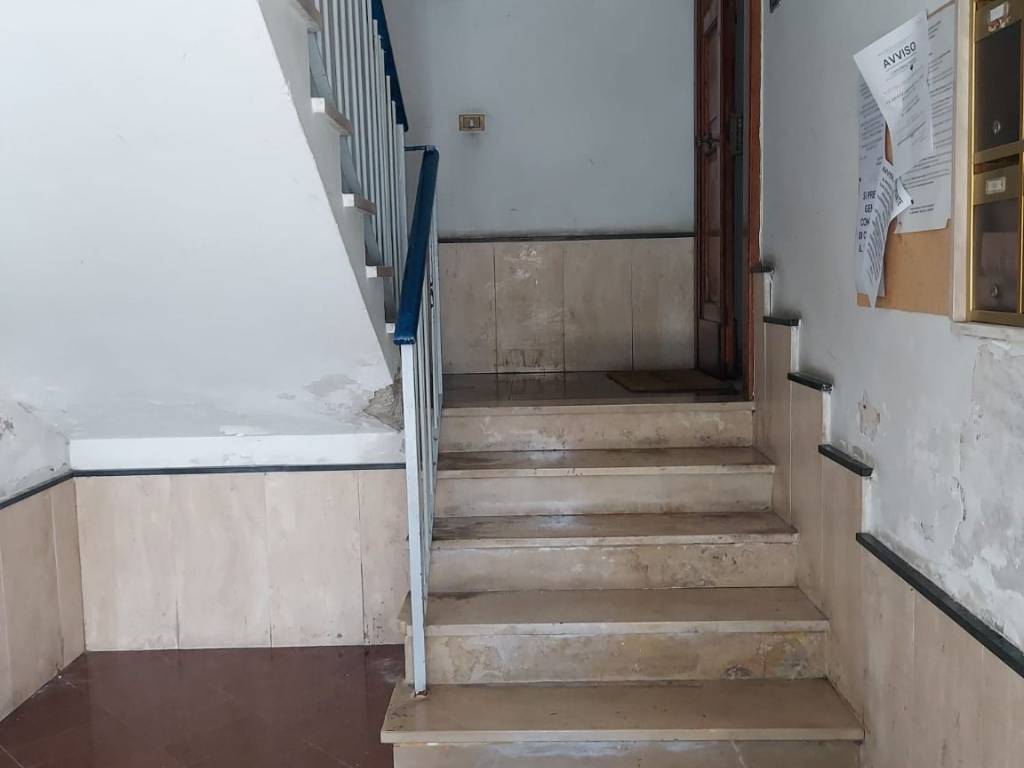 Appartamento a Salerno in Piazza Ippolito di Pastina - Foto 4