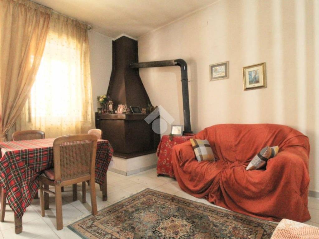 Casa indipendente a Isola di capo rizzuto in Via Omero, 23 - Foto 2