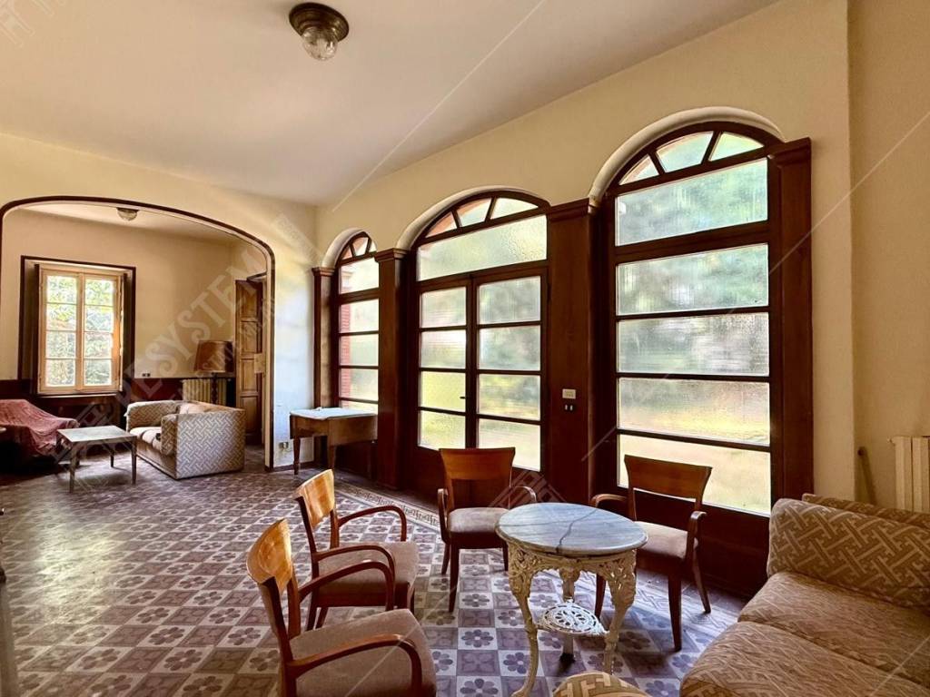 Villa a Tradate in Viale Guglielmo Marconi, 116 - Foto 2