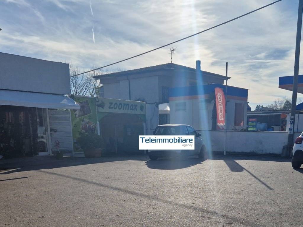 Palazzo / stabile a Sabaudia in Via Principe Biancamano, 32 - Foto 3