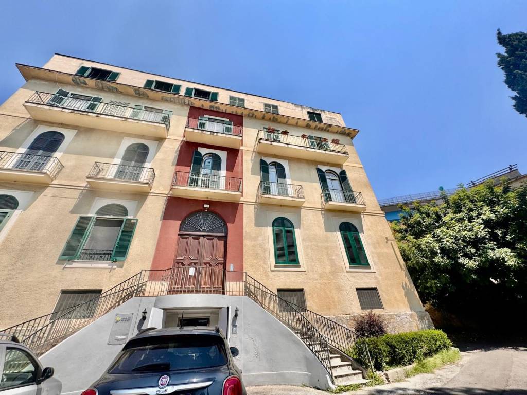 Appartamento a Napoli in Via Carlo De Marco - Foto 2