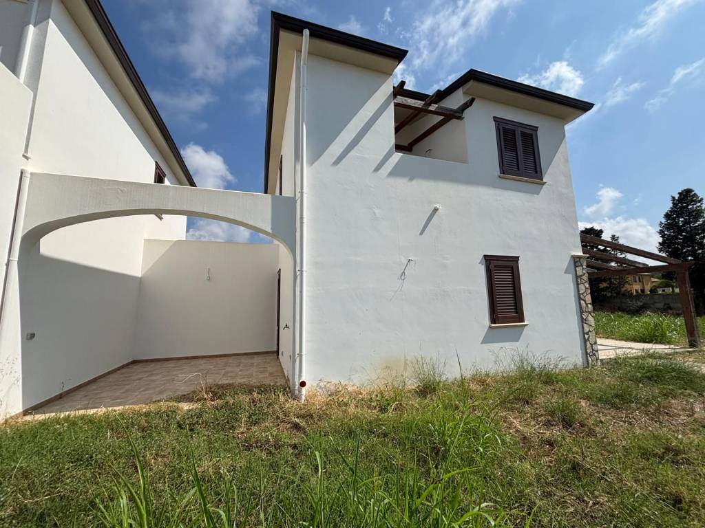 Villa a Campofelice di roccella in SS113 - Foto 3