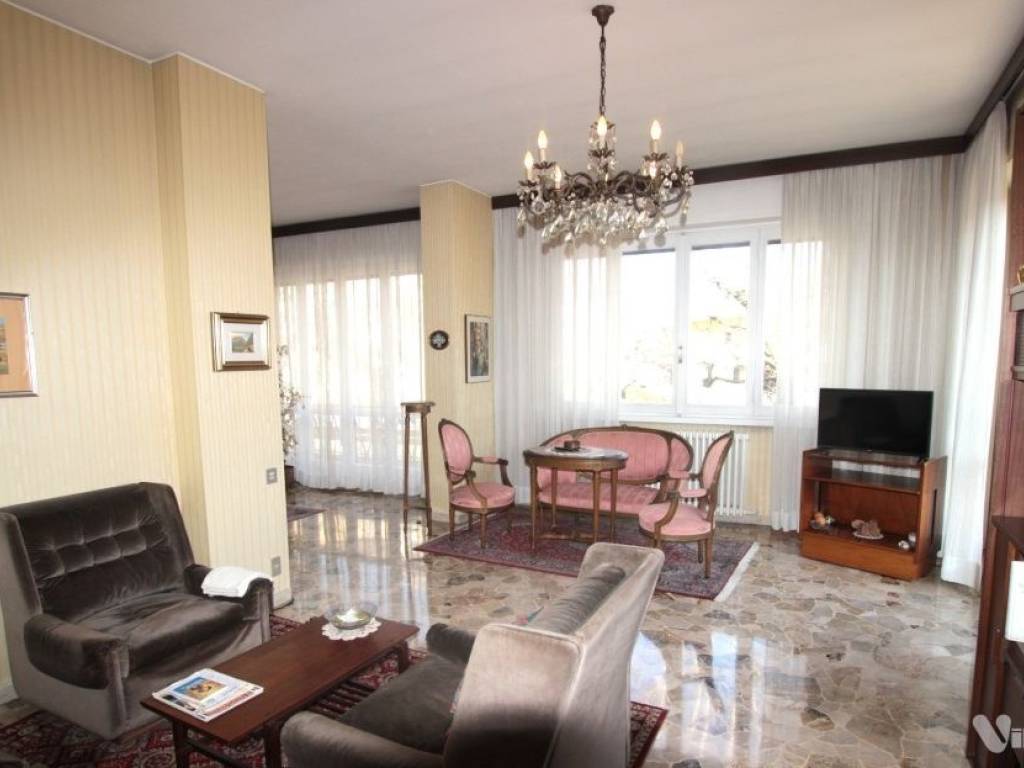 Villa a Sirone in Via Camillo Benso di Cavour, 5 - Foto 2