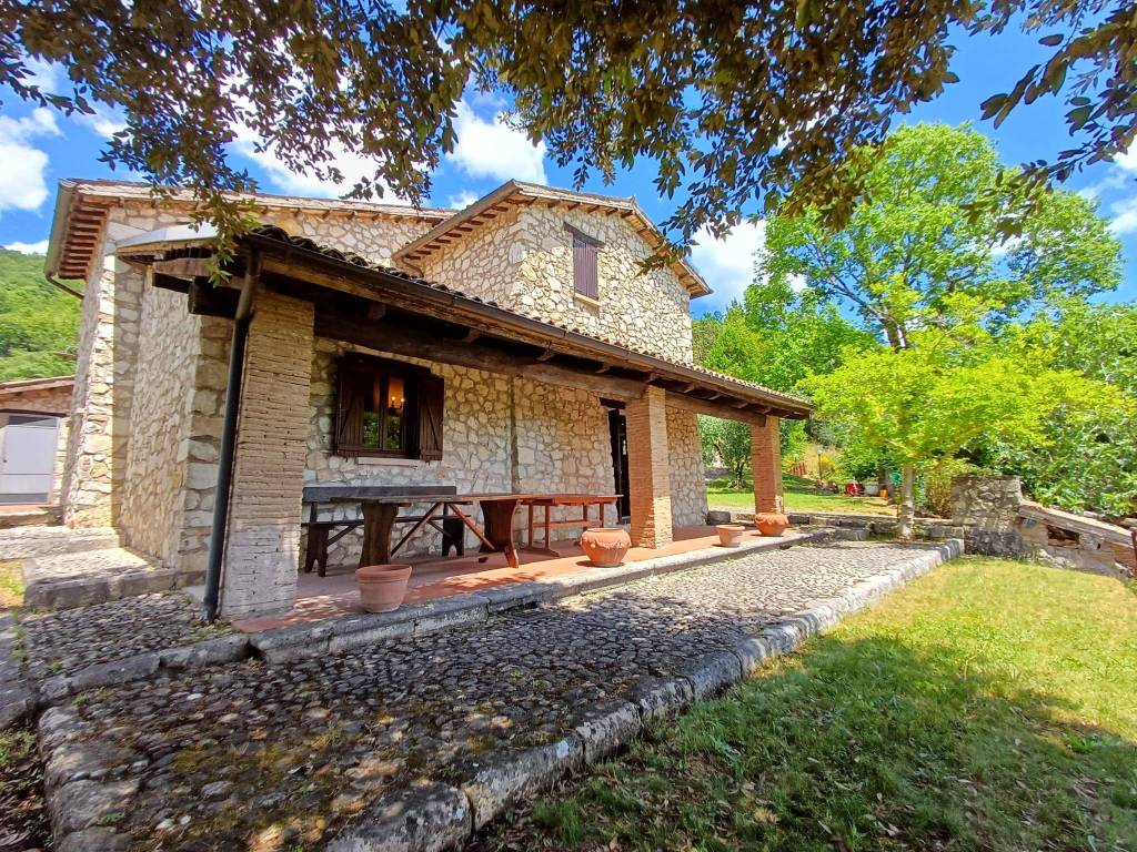 Villa a Colli sul velino in Via Principe di Piemonte - Foto 4