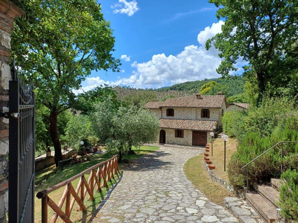 Villa a Colli sul velino in Via Principe di Piemonte - Foto 5