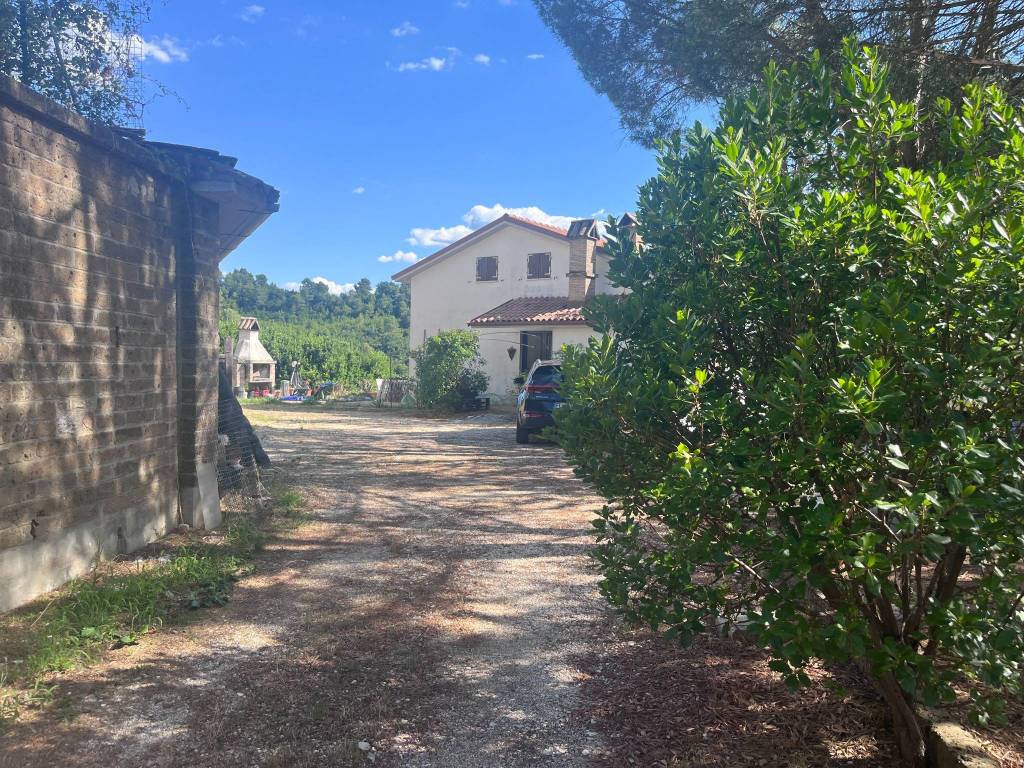 Rustico / casale a Terni in Strada Provinciale San Mamiliano - Foto 3
