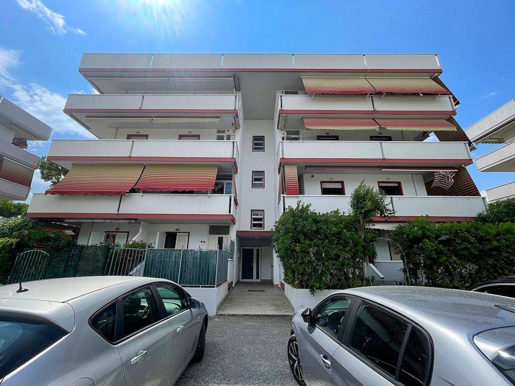 Appartamento a Martinsicuro in Via Gioacchino Rossini, 13 - Foto 2