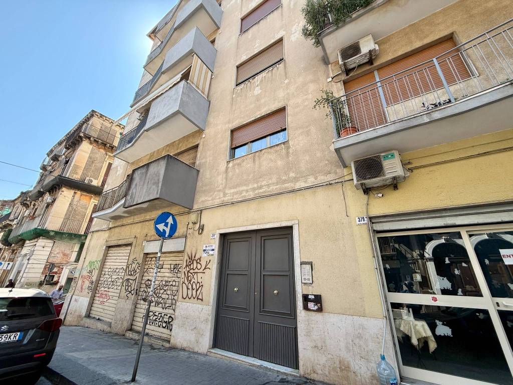 Appartamento a Catania in Via Vittorio Emanuele II, 379 - Foto 2