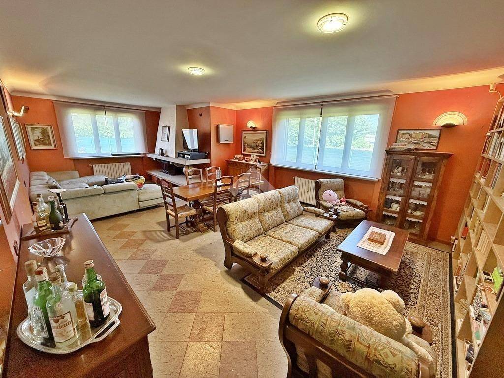 Villa a Castelletto sopra ticino in Via beati, 95 - Foto 5
