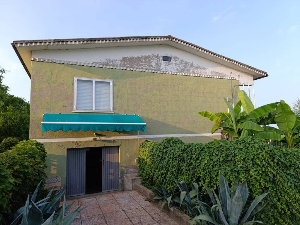 Villa a Castelnuovo rangone in Via Giacomo Matteotti - Foto 2