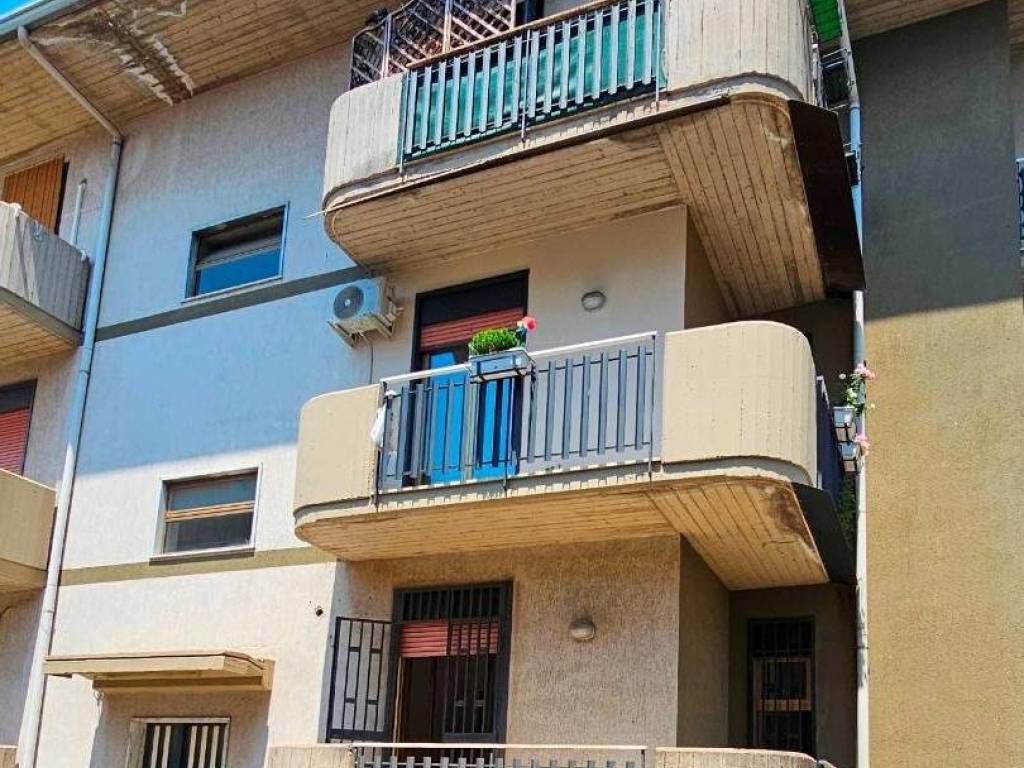 Appartamento a Aci sant'antonio in Via Regina Margherita - Foto 3