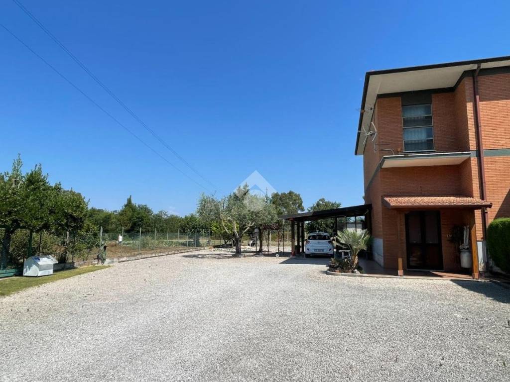Appartamento a Latina in Strada Nascosa, 3948 - Foto 2