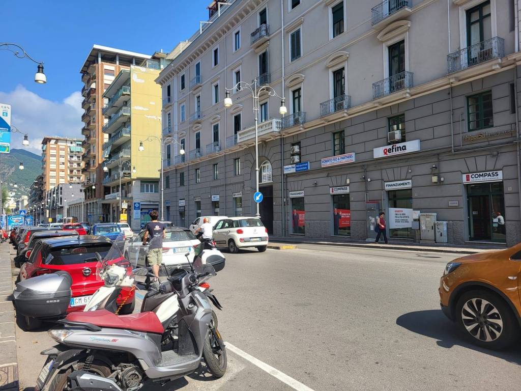 Appartamento a Salerno in Corso Giuseppe Garibaldi - Foto 4