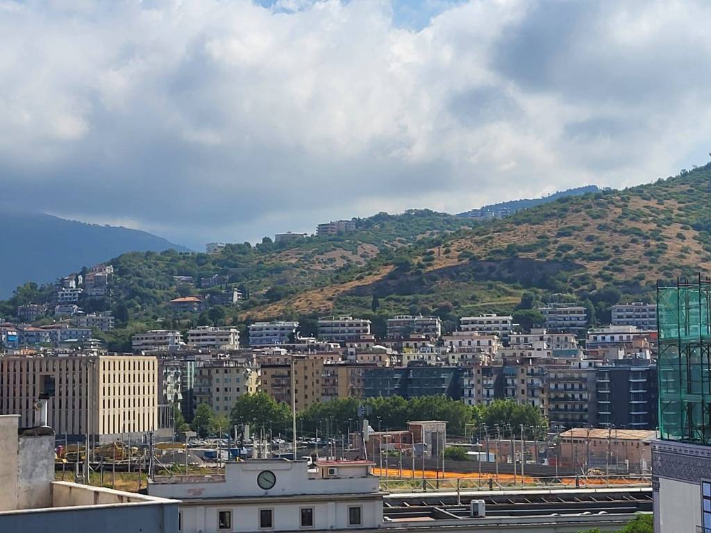 Appartamento a Salerno in Corso Giuseppe Garibaldi - Foto 5