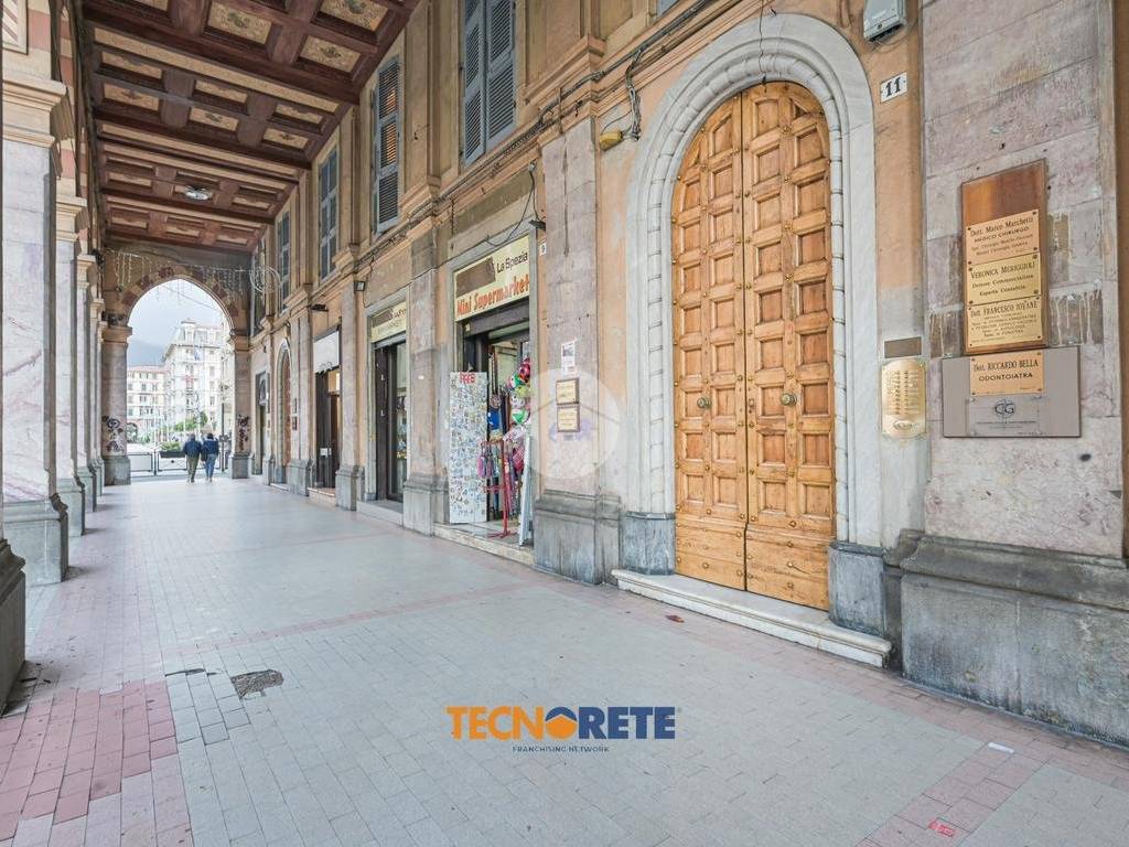 Appartamento a La spezia in VIA VITTORIO VENETO, 11 - Foto 3