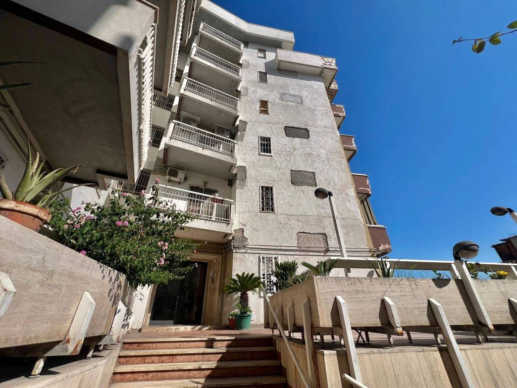 Appartamento a Napoli in Via Nicola Romeo - Foto 3