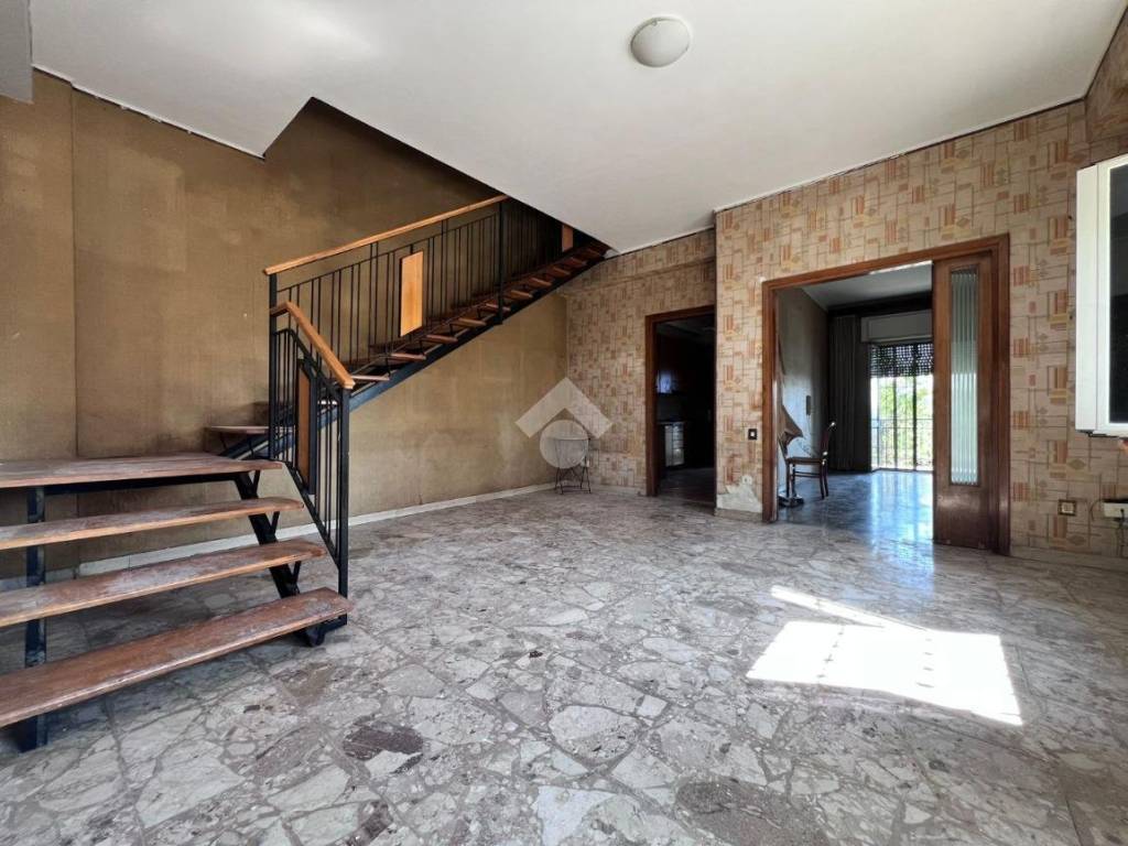 Casa indipendente a Frosinone in Via Francesco Brighindi, 163 - Foto 3