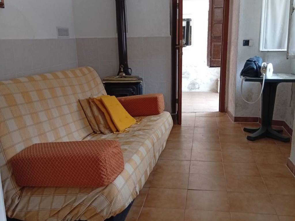 Appartamento a Roccavignale in Via Don Ferraro, 23 - Foto 2