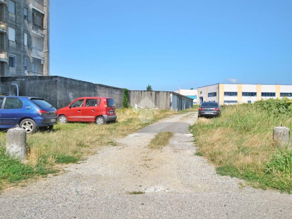 Box / garage a Livorno ferraris in Corso Aosta - Foto 5