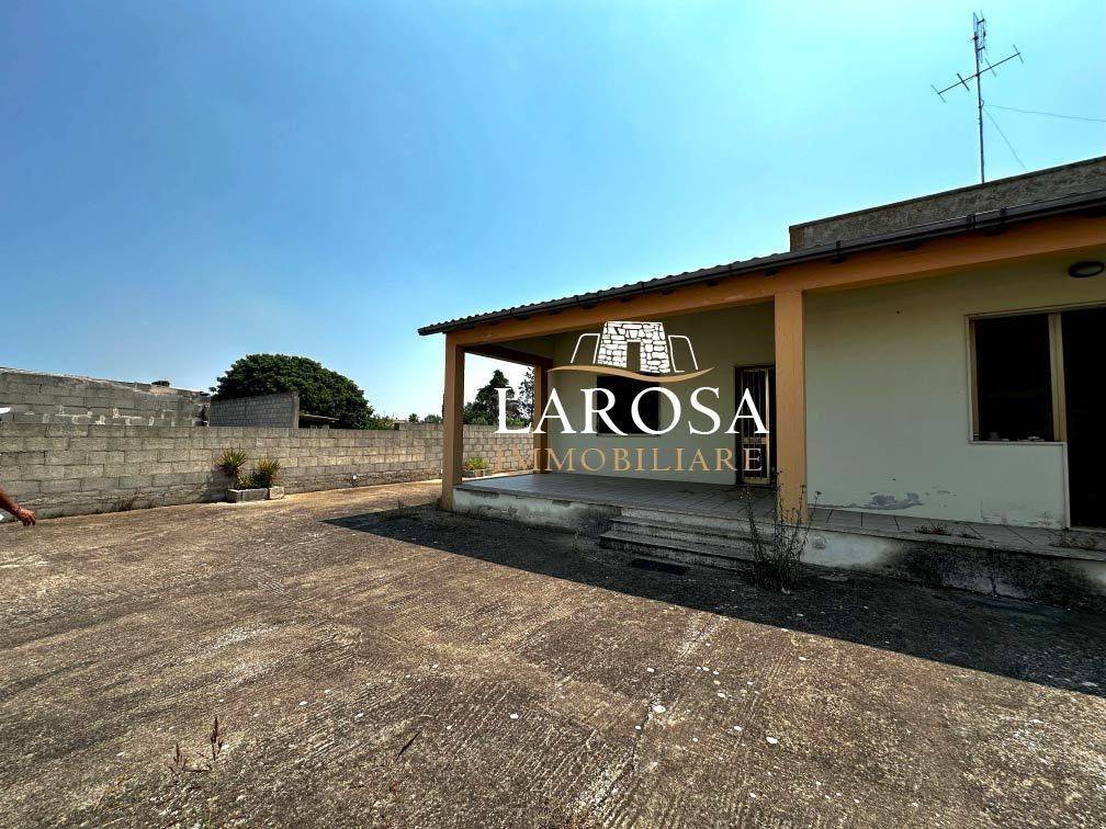 Villa a Melendugno in Via Primo Levi, 40 - Foto 2