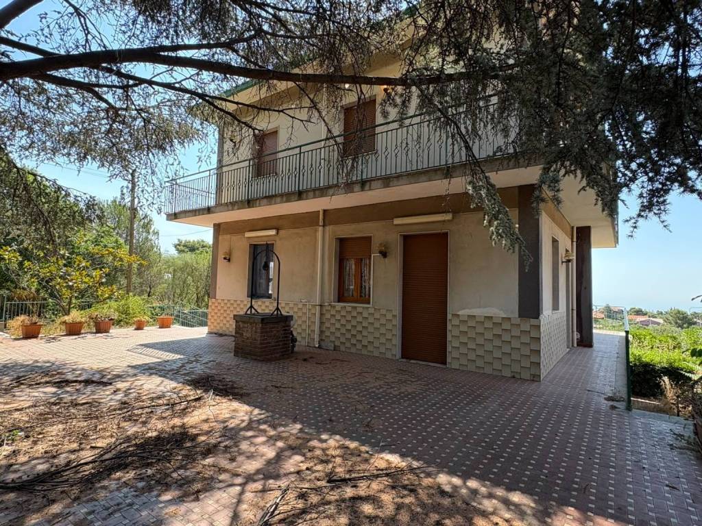 Villa a Pedara in Corso Ara di Giove, 427 - Foto 3