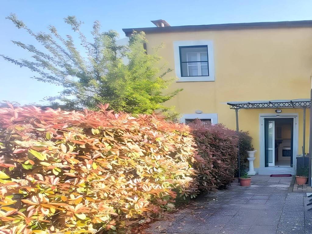 Villetta a schiera a Sarzana in Viale John Fitzgerald Kennedy - Foto 2
