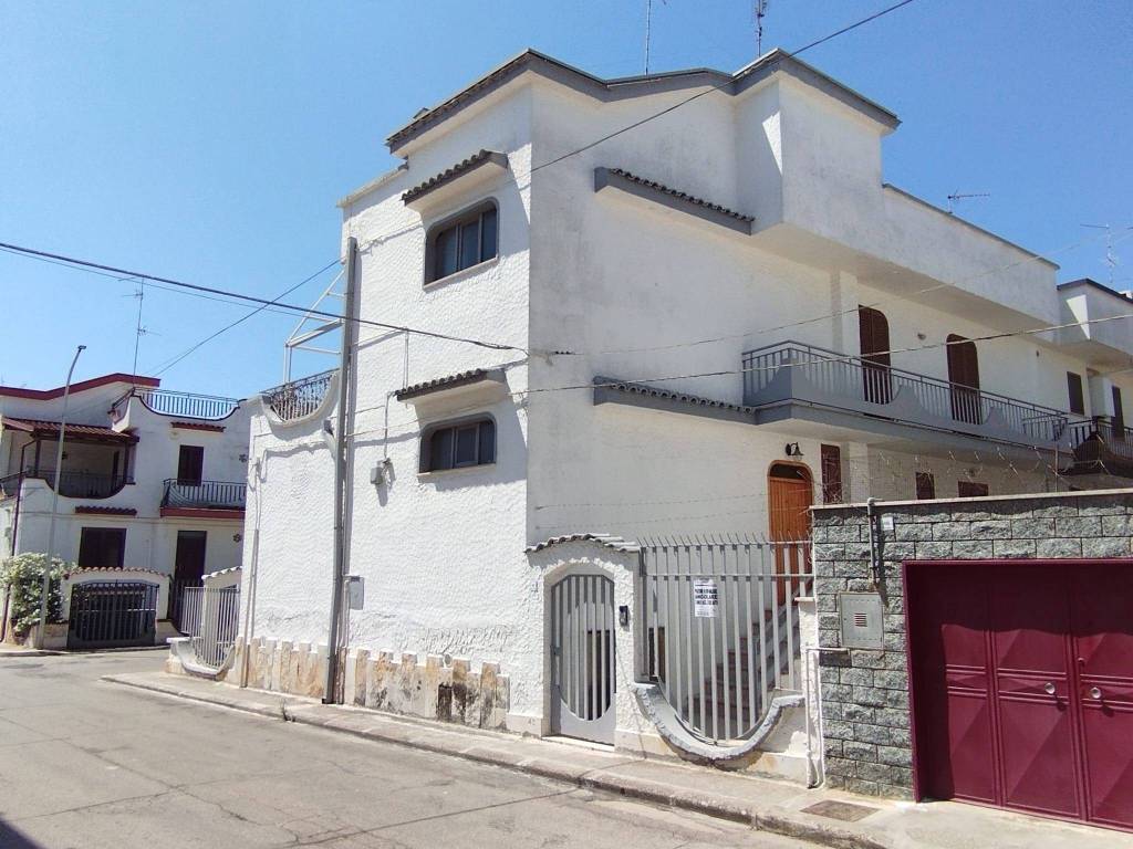 Appartamento a Acquaviva delle fonti in Via Coriolano, 48 - Foto 3