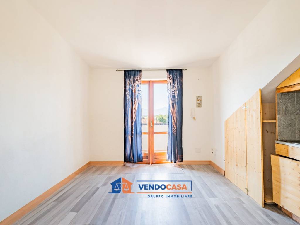 Appartamento a Centallo in Viale Stazione, 11 - Foto 2