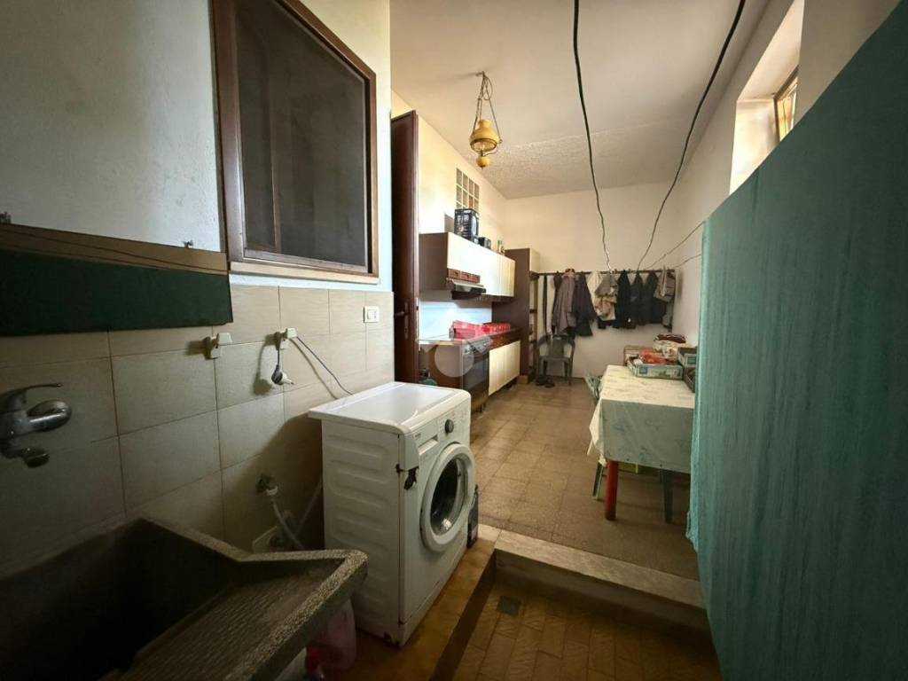 Villa a Aprilia in Via El Alamein, 13 - Foto 4