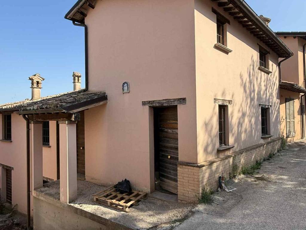 Villa a Nocera umbra in Località Costa - Foto 2